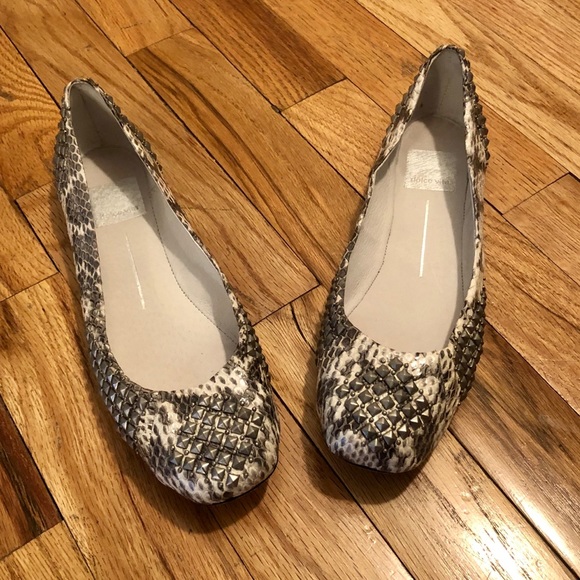 Dolce Vita Snakeskin flat ballet slippers with silver studs size 6.5 - Picture 3 of 9